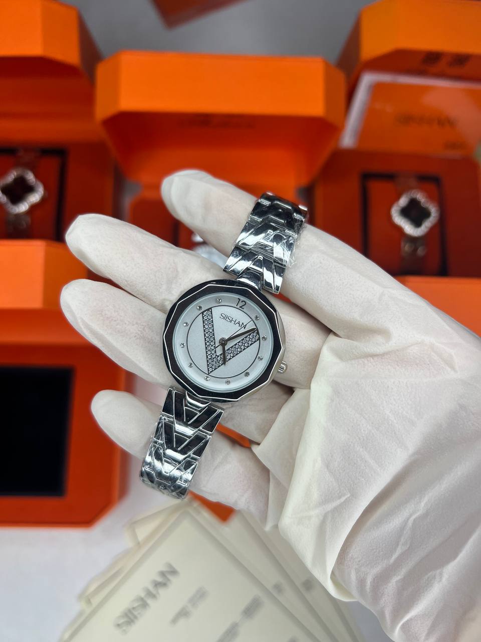 ساعت زنانه شرکتی رنگ ثابت مارک سیشان