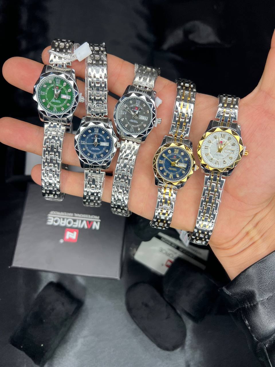 ساعت شرکتی زنانہ موتور ژاپن نایفورس