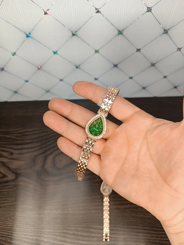 ساعت مچی زنانه بند دستبندی رنگ ثابت کیفیت خوب